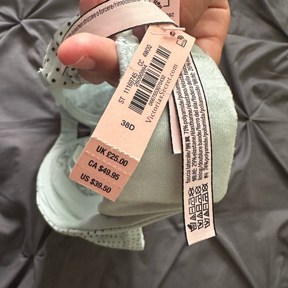 VS bra - Picture 2 of 3